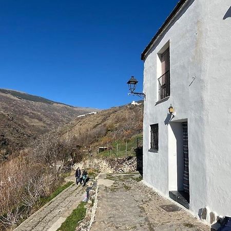 Acogedora Casa En Pampaneira Villa Luaran gambar